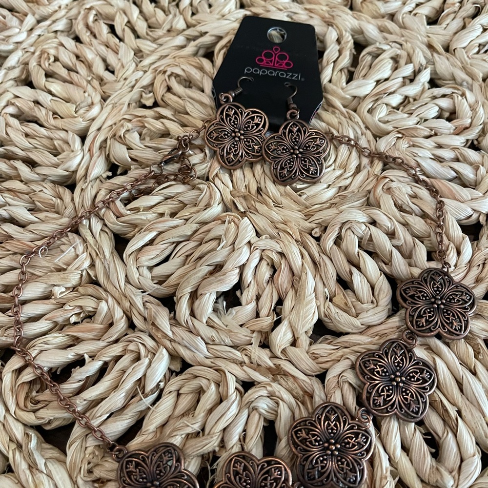New - Picture 2 of 3